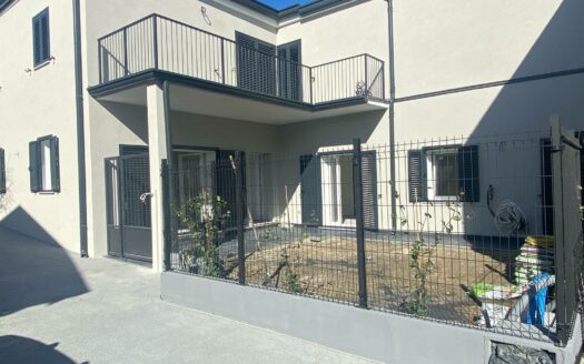 VENDUTO Costalunga Appartamento con Giardino Primingresso