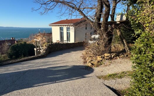 Scala Santa – Vista Totale Mare e Città