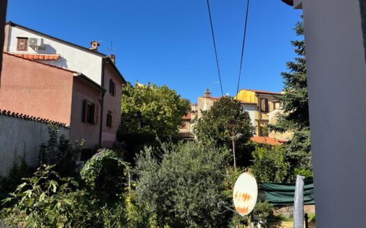 Muggia Centro Storico – Ampio Appartamento bilivello