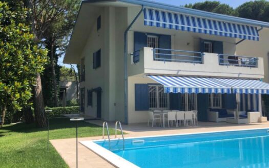 Lignano Pineta – Villa con Piscina